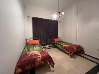 Charmant logement avec piscine et parking gratuit - 6