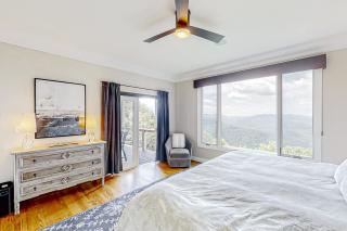 Jump Off Rock Retreat - 8