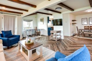 Waterfront Lake Poinsett Retreat with Fire Pit! - - 5