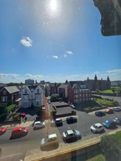 2 bed apartment lakeside on the Promenade Southport - Southport - 3