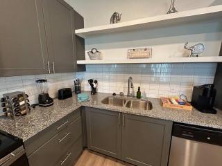 27 Cozy King w Resort Amenities - Pflugerville - 6