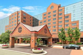 Hilton Short Hills - 3