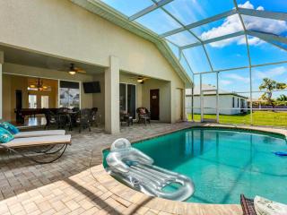 Tropical Paradise Getaway - Cape Coral - 6