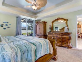 Tropical Paradise Getaway - Cape Coral - 1
