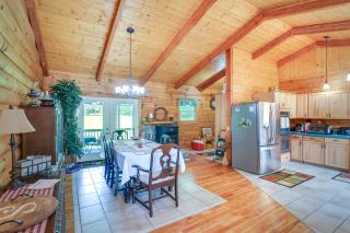 Serene Valley Bend Cabin Rental 7 Private Acres! - - 4