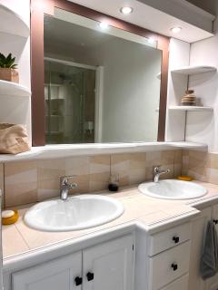 L'ESCALE, Chambre dans appartement partagé, bedroom in shared appartment - Pointe-à-Pitre - 3