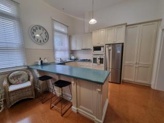 QPO QUEENSCLIFF - Queenscliff - 6