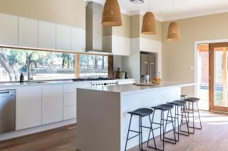 Highgrove Cottage - Eurunderee - 4
