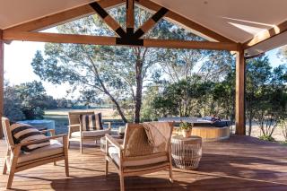 Highgrove Cottage - Eurunderee - 0