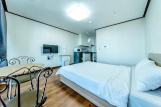 Regina Pension - Seogwipo - 3