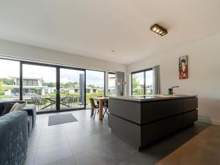 Water villa in Zeewolde with jetty - 1