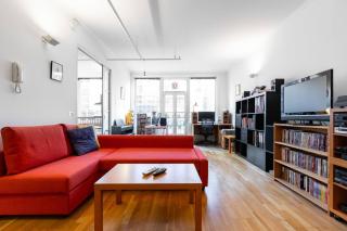 'Sweet Symphony' Central CBD Music Lover's Abode - 0