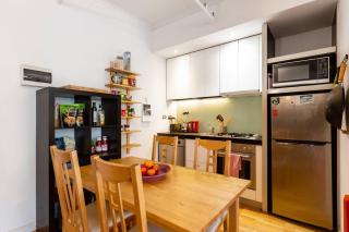 'Sweet Symphony' Central CBD Music Lover's Abode - Melbourne - 9