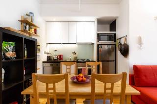 'Sweet Symphony' Central CBD Music Lover's Abode - 3