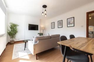 Metropolitan - 2 bed, private parking apartment, great commercial home from home stay! - Southampton - 8