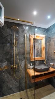 Studios Ristas 2 - 0