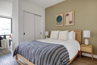 River West jr 1br w pool gym nr entertainment CHI-968 - 2