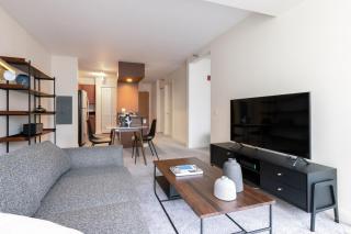 Loop 1BR w Gym Pool nr Financial District CHI-232 - 8