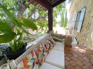 Maison d'hôtes, superbe et spacieuse ,dans un cadre charmant calme et verdoyant - Pernes-les-Fontaines - 4