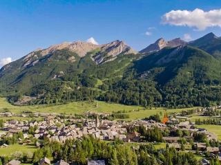 Spacieux Triplex 4 pièces, 7 couchages, proche pistes, parking, calme - FR-1-330F-74 - Le Monêtier-les-Bains - 2