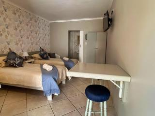 Cozy Corner Units - 8