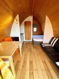 MegaPod 1 at Lee Wick Farm Cottages & Glamping - Clacton-on-Sea - 3