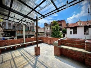 DoSomething Guest House 2 - 1