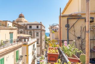 Santa Teresa Apartment with Terrace by Wonderful Italy - Palermo - 2