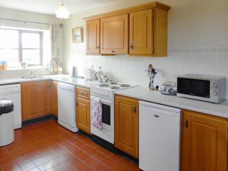 Hook Holiday Cottage Kimore by Trident Holiday Homes - 7