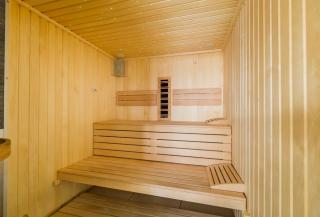 Brooklyn Apartment Spa and Pool Beach Resort - parking - 4