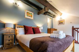 Beautiful 1-Bed Apartment in Grade Listed Warehouse - Victoria Quays, Sheffield City Centre, FREE Parking, Pet Friendly, Netflix - Sheffield - 6