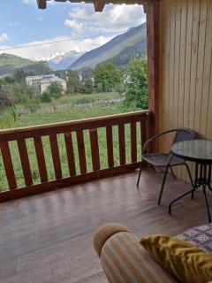 Jeiran Japaridze's Guesthouse - 8