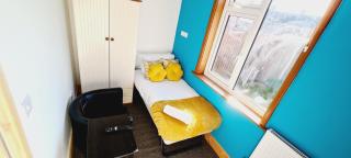 Browning House 3 bedroom 6 beds Long or Short Stay - 5