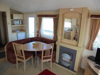 Golden Sands: Richmond GS:- 6 berth, Blow heated, Access to the beach - Ingoldmells - 2