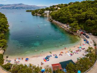 Villa Janie with a pool for up to 16 people - Supetar - 3