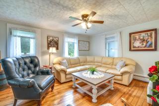 Hop Bottom Home with Private Yard and Fire Pit! - 6