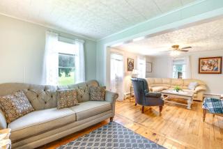 Hop Bottom Home with Private Yard and Fire Pit! - 5