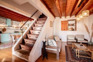 Like-Home-T2-Kina House-Patio - Casas Velhas - 1