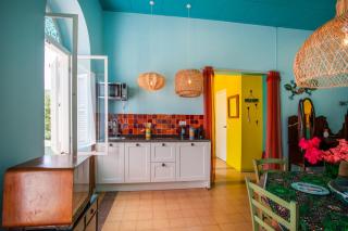 Colorful historical city apartment, Otrobanda - Willemstad - 4