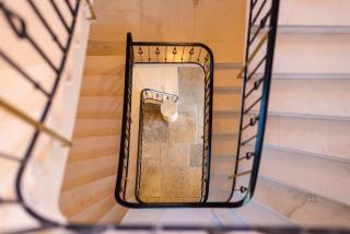 Stone Palace Hotel Near Athen's Airport Free Shuttle From and to Athen's Airport - Spata - 1