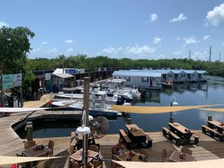 Aqua Lodges At Hurricane Hole Marina - 2