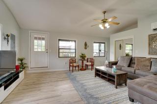 Second-Floor Harveys Lake Apartment with Deck! - 7