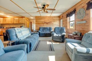 Toivola Home with Fire Pit 8 Mi to Lake Superior! - Toivola - 2