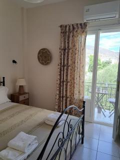 Penny's Beach Cottage - Galaxidhion - 8