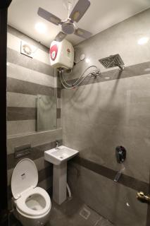 OVEL HOTEL (24 × 7) - 4
