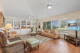 Canal, Pool, Great Canal Views, Bicycles, Sleeps 7 - Edgewater Oasis - Cape Coral - 2
