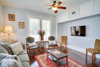 Lake Charles Vacation Rental - Walk to the Lake! - Lake Charles - 2
