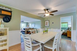 Skyview Retreat Cabin with Mountain Views! - 4