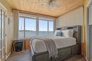 Bayview, Private dock for your boat, Dolphin Watch - 5