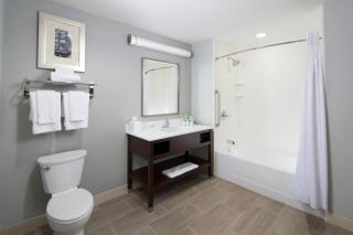 Holiday Inn Express & Suites Oklahoma City Downtown - Bricktown by IHG - Oklahoma City - 2